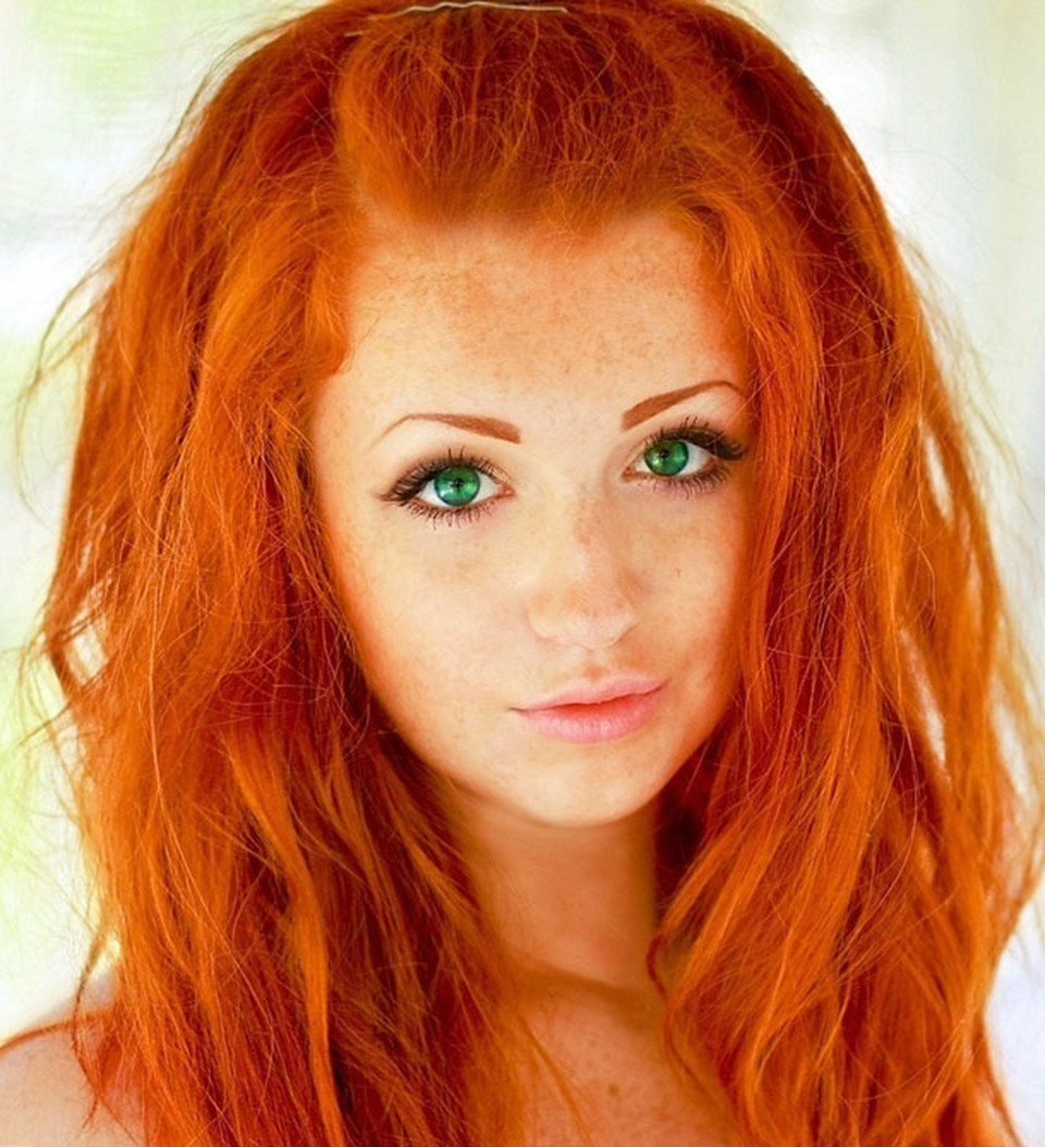 Cookie reccomend red hair green eyes